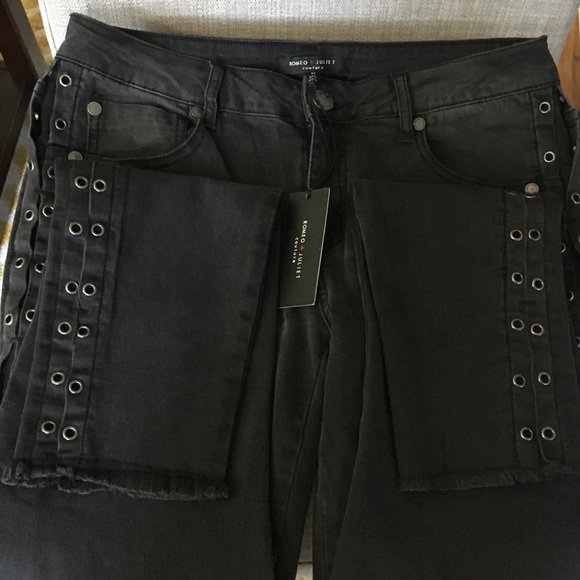 NWT Romeo + Juliet Couture black jeans - Picture 3 of 5